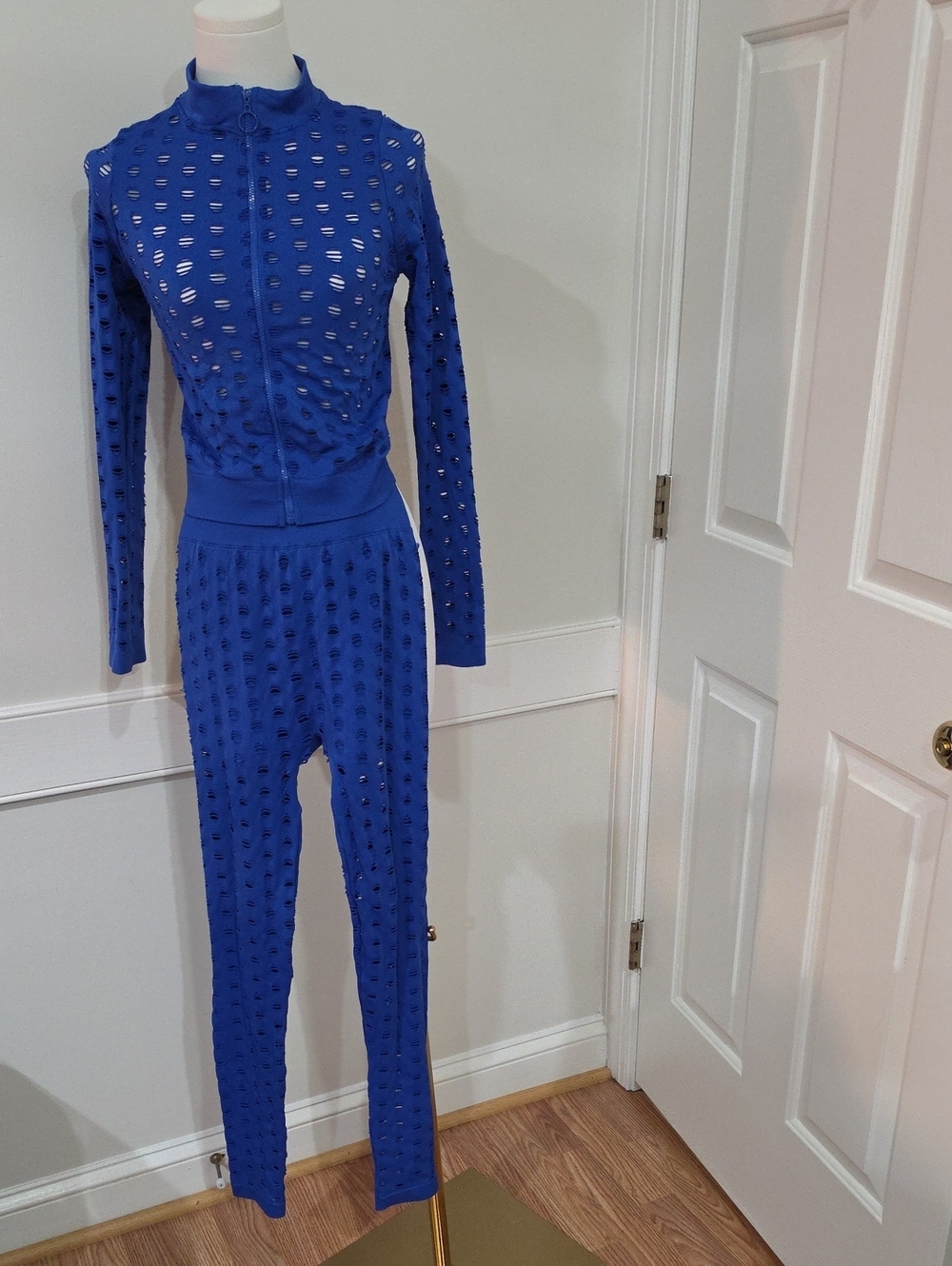 Jolie & Joy Blue Perforated Cutout Zipper Tracksuit Set Size S/M